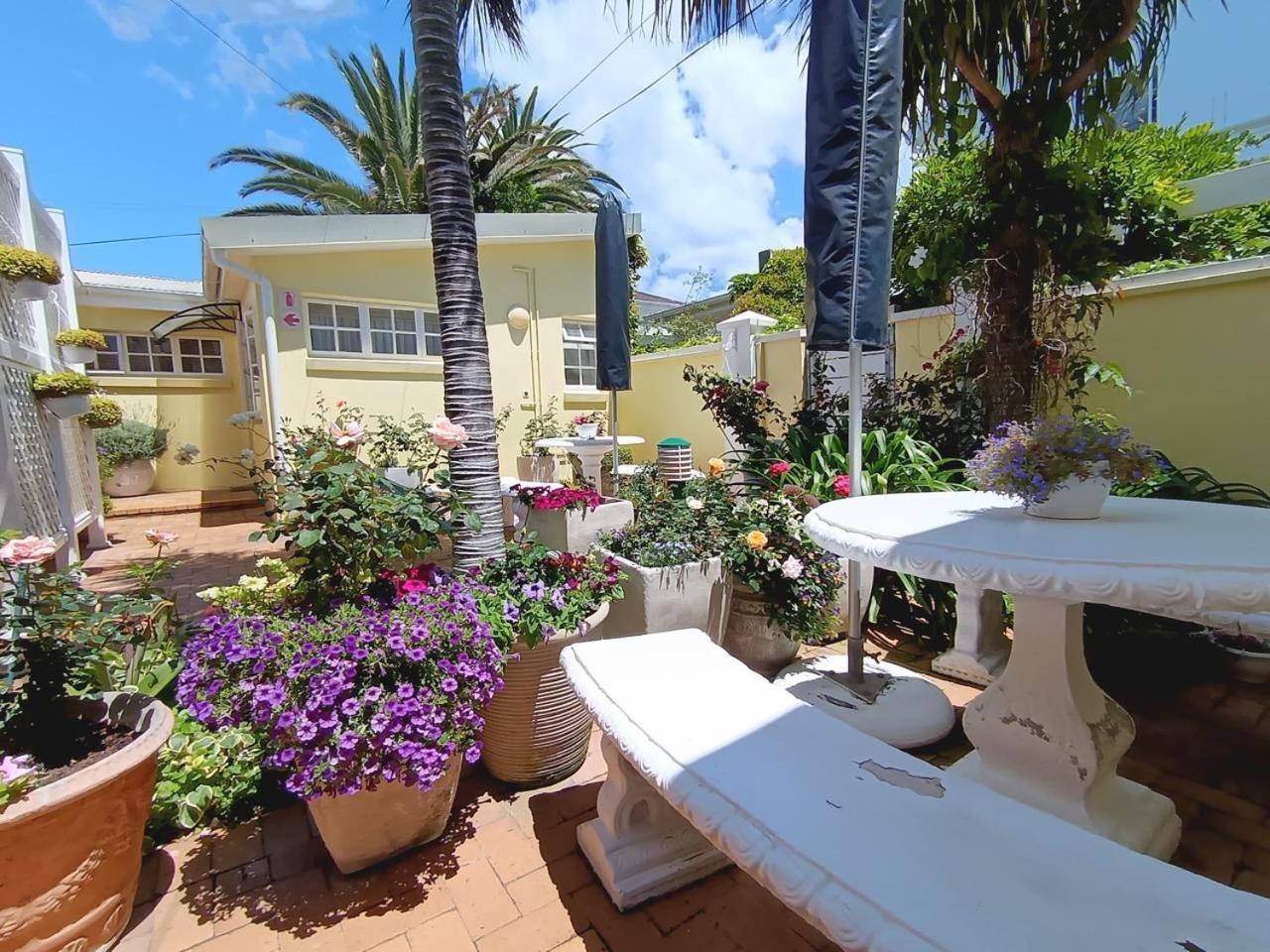 On The Bay Bed & Breakfast Port Elizabeth Eksteriør bilde