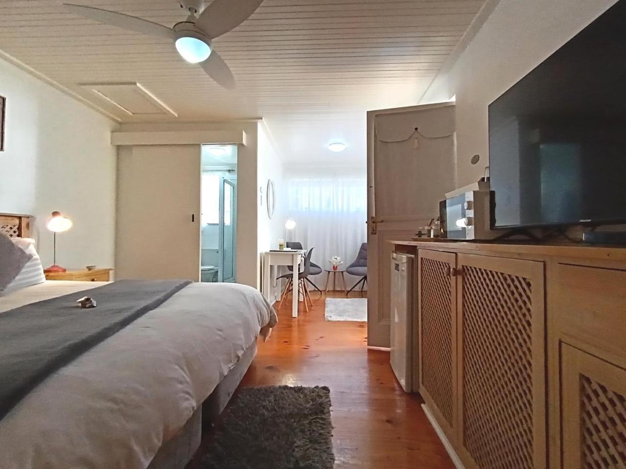 On The Bay Bed & Breakfast Port Elizabeth Eksteriør bilde